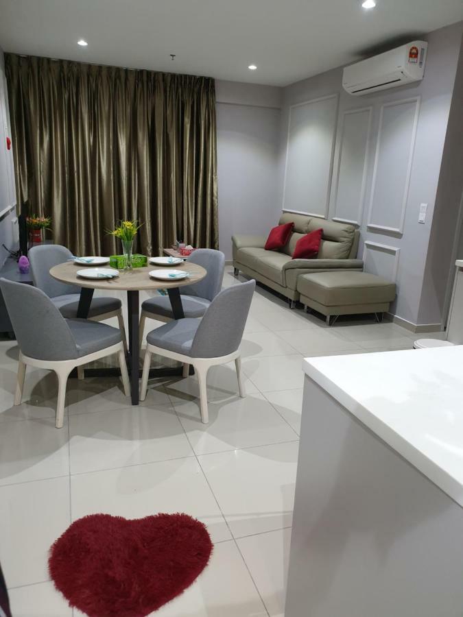 Corner Unit@I-City Family Suite Central Mall View Σαχ Αλάμ Εξωτερικό φωτογραφία