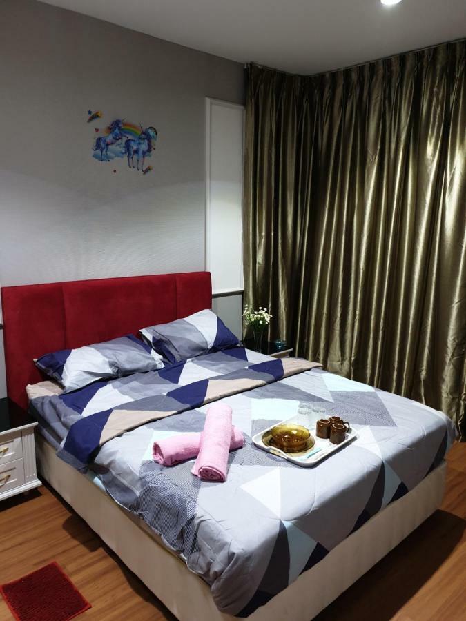 Corner Unit@I-City Family Suite Central Mall View Σαχ Αλάμ Εξωτερικό φωτογραφία